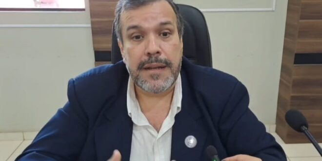 Hugo Mendoza denuncia retardos en pago de dietas y falta de transparencia